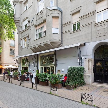 Luxurious Central Apartment In Liszt Ferenc Square Budapest Exterior photo